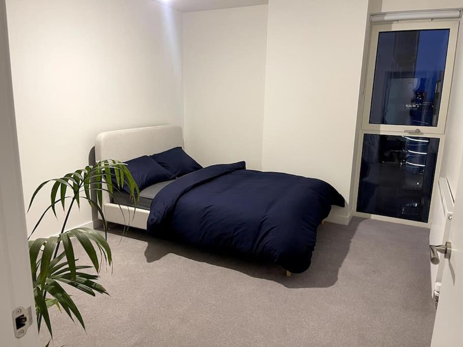 Beautiful One-bed In White City! Appartamento